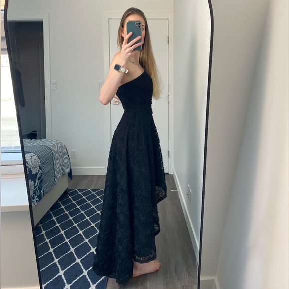 Le Chateau Black Rose High Low Evening Gown Small - Picture 4 of 5